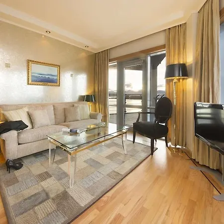 스칸딕 세이레트 호텔 4*